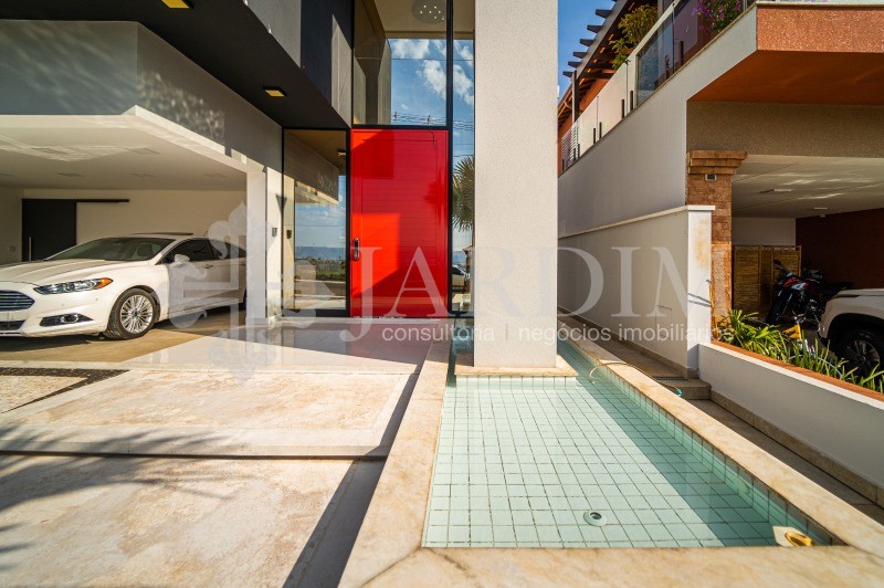 Casa de Condomínio à venda com 3 quartos, 400m² - Foto 2