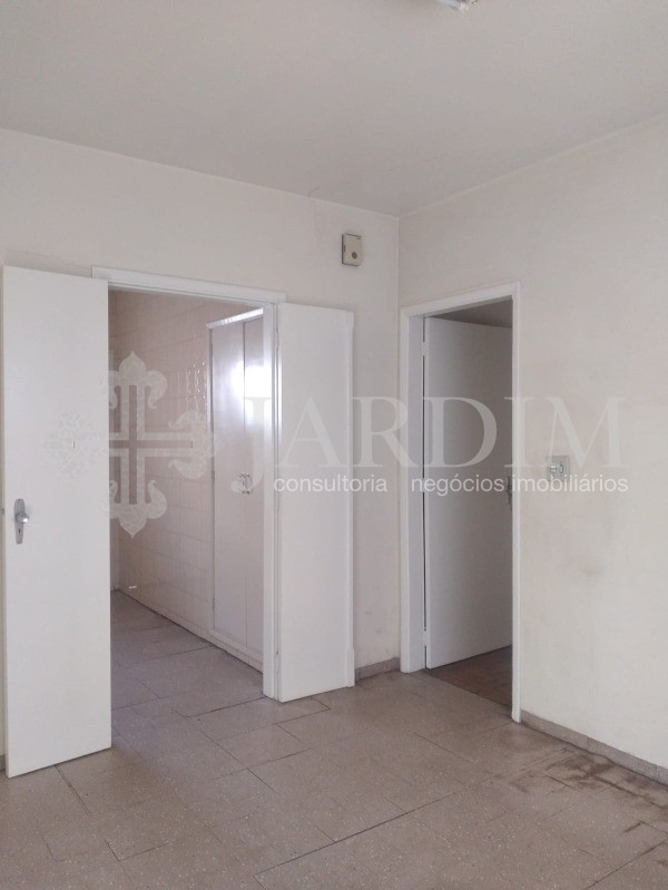 Casa à venda com 3 quartos, 300m² - Foto 11