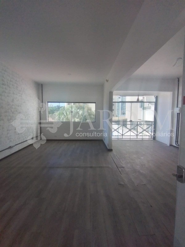 Prédio Inteiro para alugar, 305m² - Foto 2