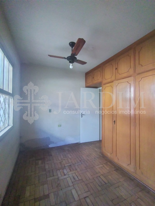 Casa à venda com 3 quartos, 300m² - Foto 13