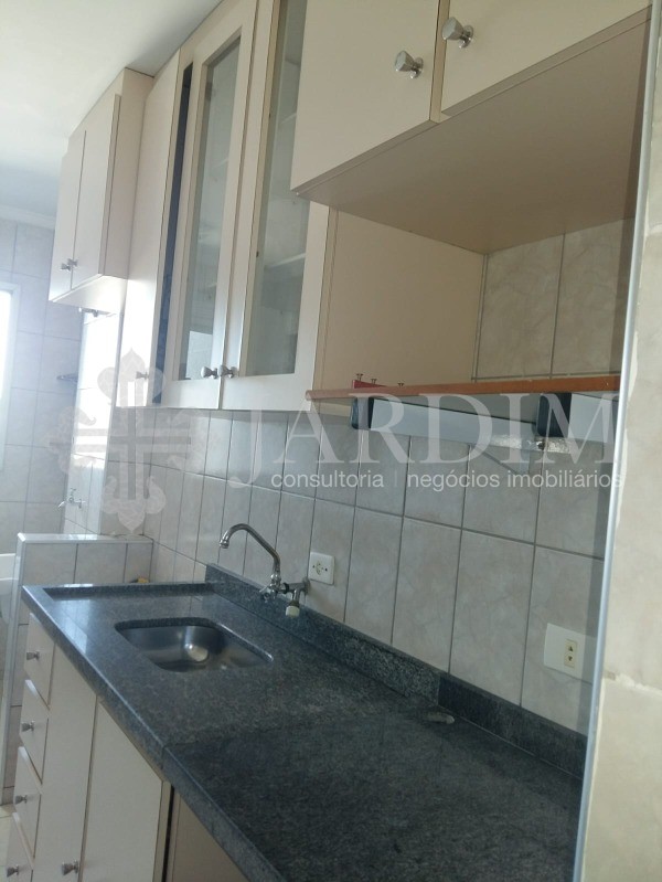 Apartamento à venda com 3 quartos, 76m² - Foto 18