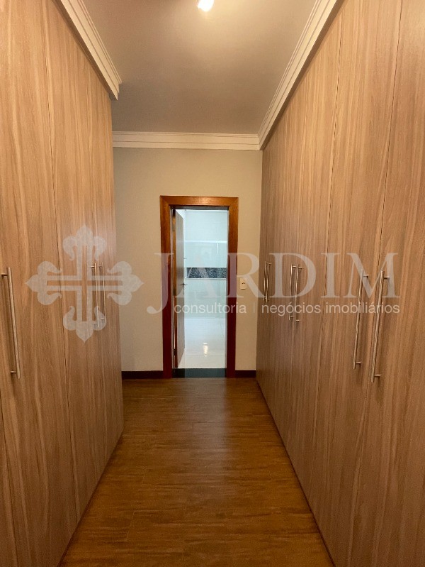 Casa de Condomínio à venda com 3 quartos, 250m² - Foto 51