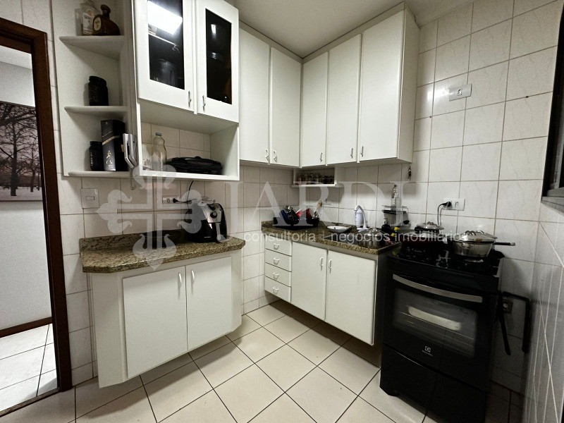 Apartamento à venda com 3 quartos, 110m² - Foto 18