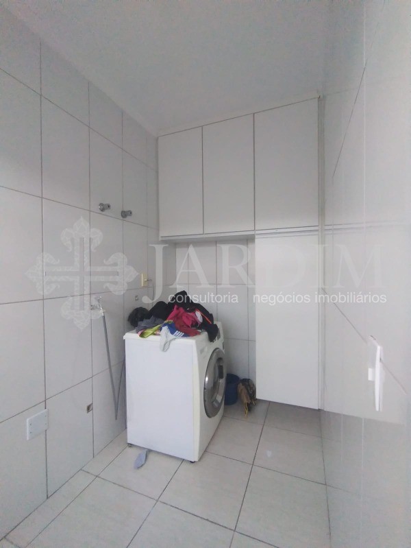 Casa à venda com 3 quartos, 250m² - Foto 25