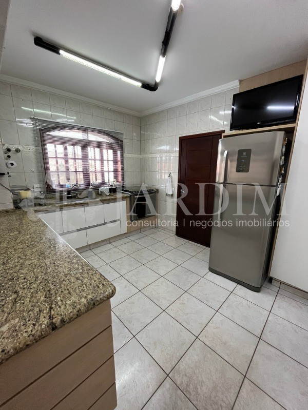 Sobrado à venda com 3 quartos, 260m² - Foto 16