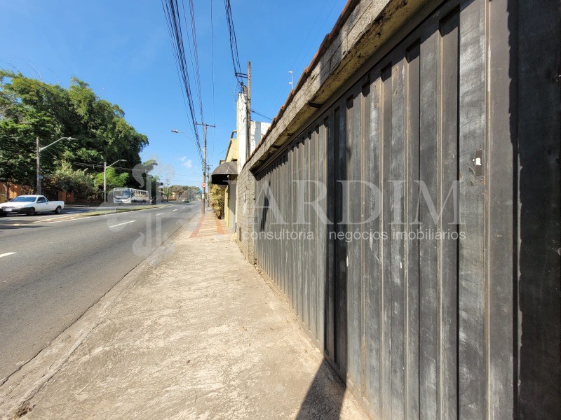 Casa à venda com 3 quartos, 360m² - Foto 2