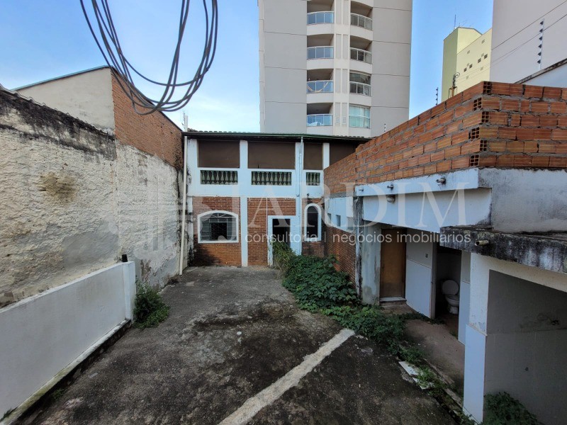 Casa à venda com 3 quartos, 360m² - Foto 7