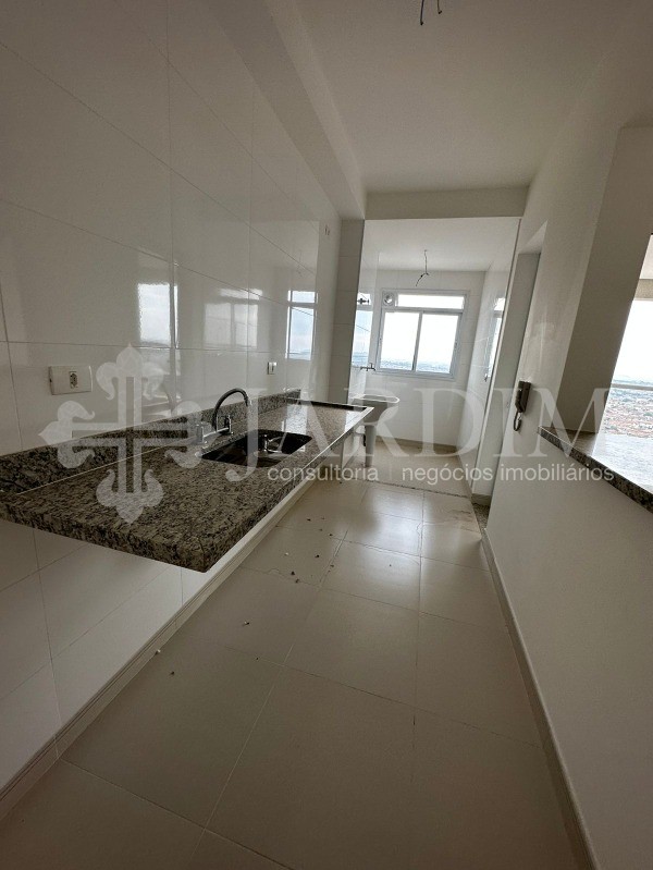 Apartamento à venda com 3 quartos, 86m² - Foto 3