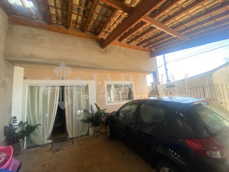 Casa à venda com 2 quartos, 282m² - Foto 2