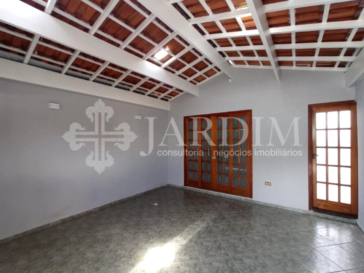 Sobrado à venda com 4 quartos, 125m² - Foto 1