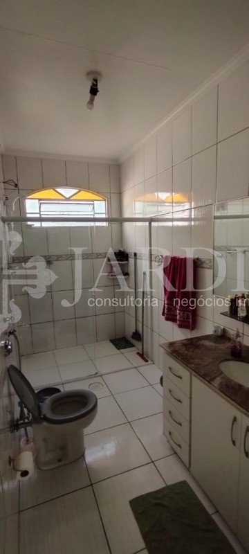 Casa à venda com 3 quartos, 350m² - Foto 14