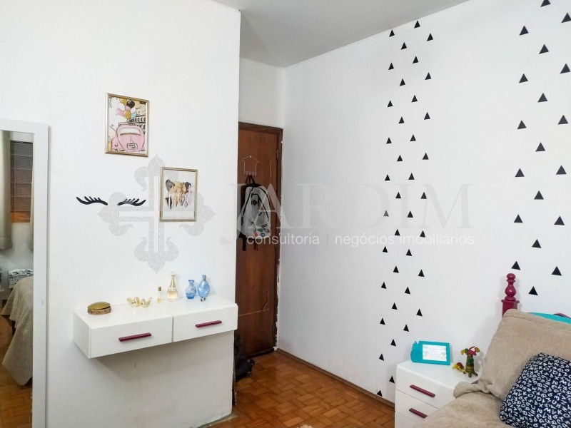 Casa à venda com 3 quartos, 207m² - Foto 8