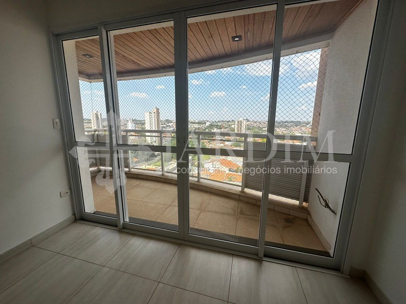 Apartamento à venda com 3 quartos, 98m² - Foto 4