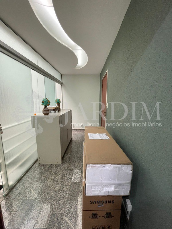 Casa à venda e aluguel com 6 quartos, 250m² - Foto 42