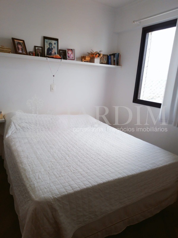 Apartamento à venda com 3 quartos, 117m² - Foto 12