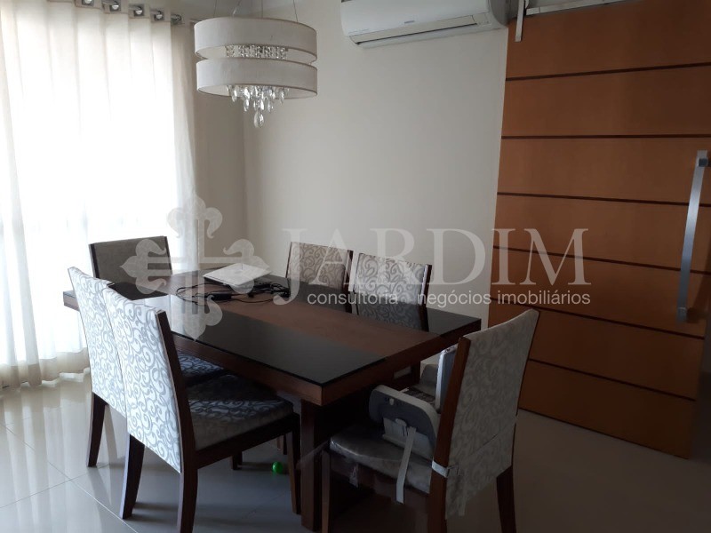 Apartamento à venda com 3 quartos, 140m² - Foto 4