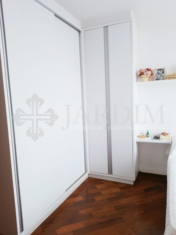 Apartamento à venda com 3 quartos, 117m² - Foto 10