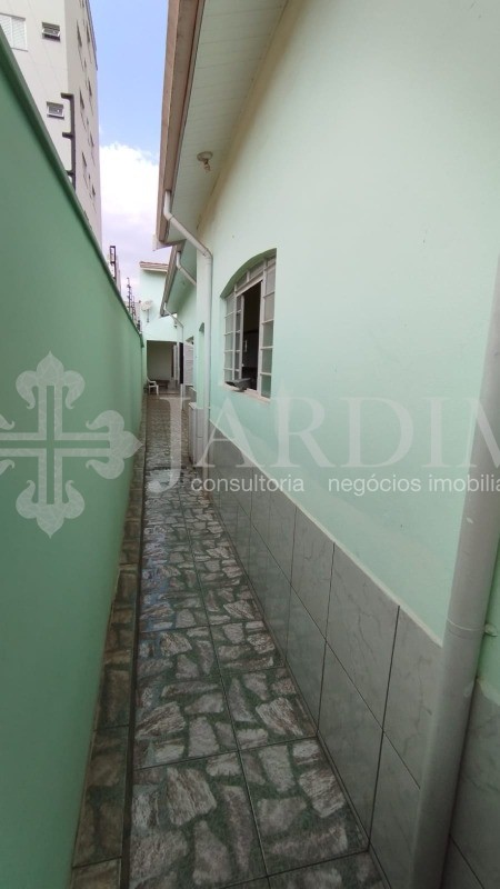 Casa à venda com 3 quartos, 350m² - Foto 22