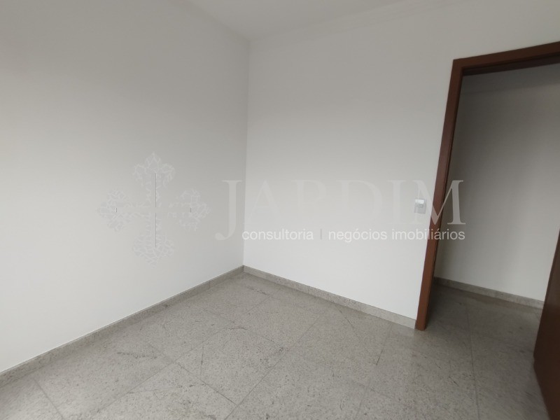 Apartamento à venda com 2 quartos, 100m² - Foto 18