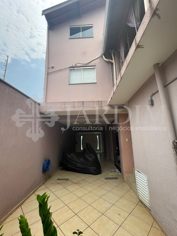 Casa à venda e aluguel com 6 quartos, 250m² - Foto 69