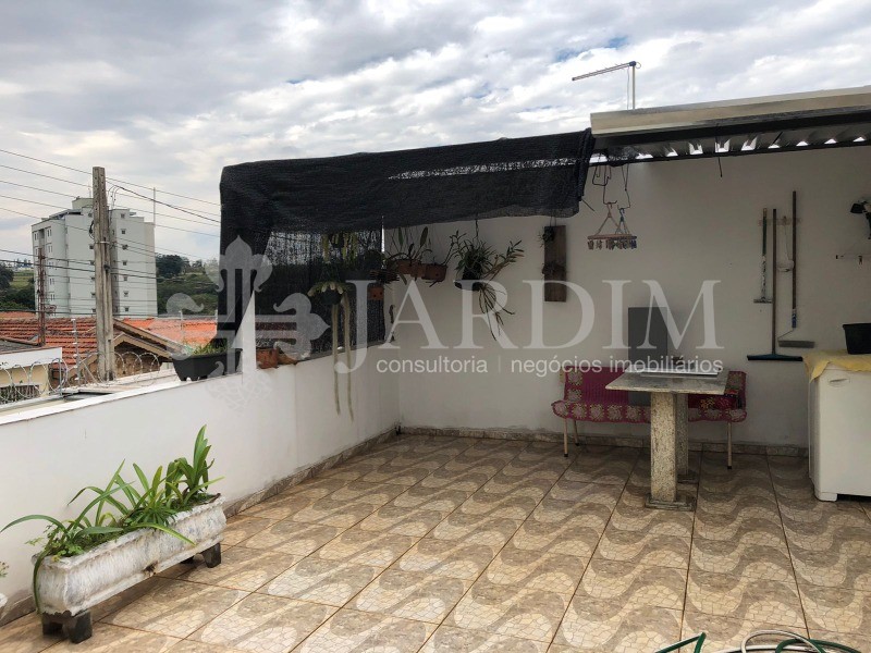 Casa à venda com 3 quartos, 207m² - Foto 15