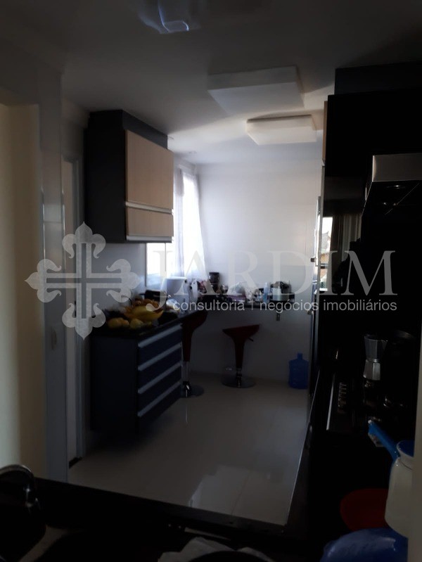 Apartamento à venda com 3 quartos, 140m² - Foto 13