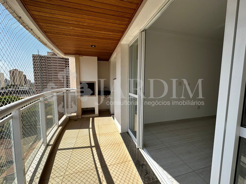 Apartamento à venda com 3 quartos, 98m² - Foto 1