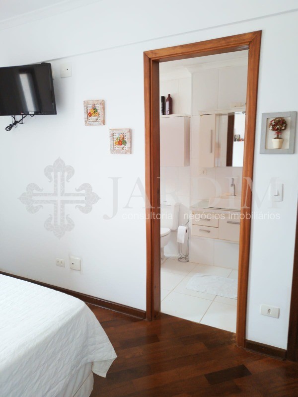 Apartamento à venda com 3 quartos, 117m² - Foto 13