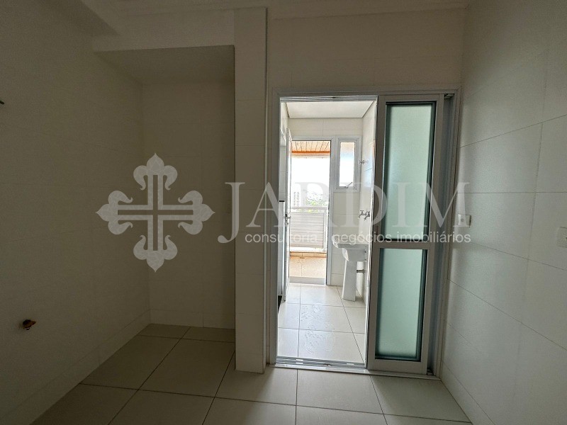 Apartamento à venda com 3 quartos, 98m² - Foto 11