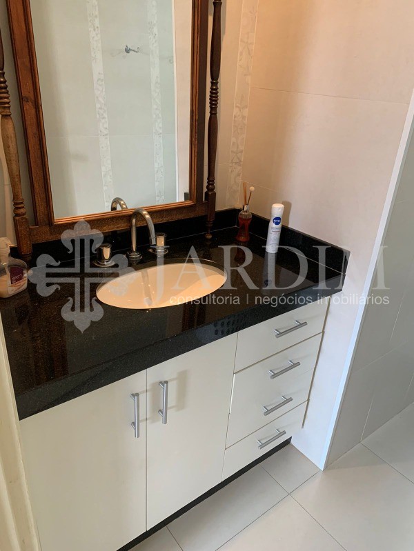 Apartamento à venda com 3 quartos, 157m² - Foto 8