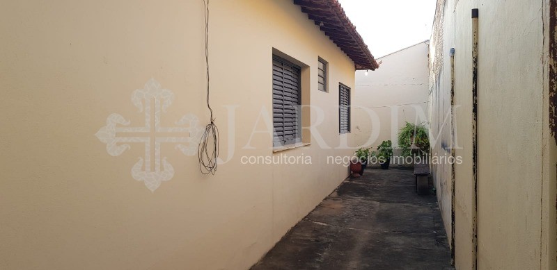 Casa à venda com 3 quartos, 390m² - Foto 17