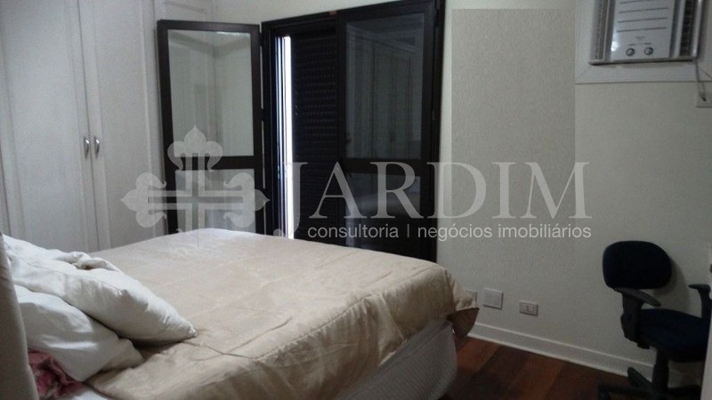 Apartamento à venda com 3 quartos, 180m² - Foto 9