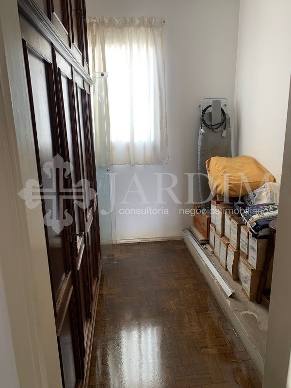 Apartamento à venda com 3 quartos, 157m² - Foto 12