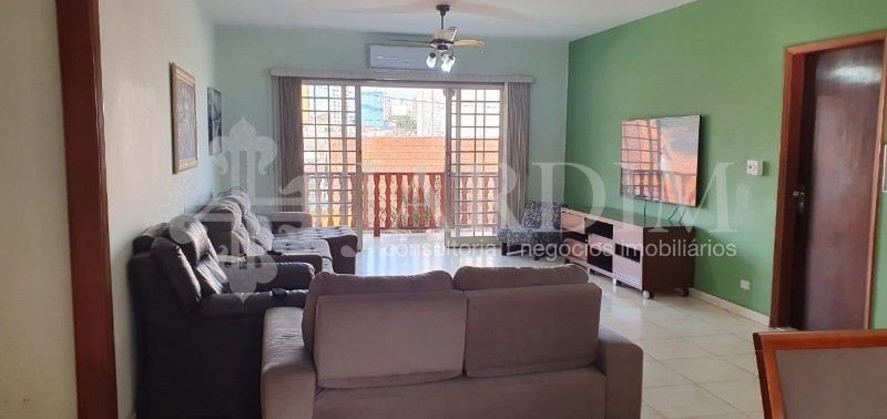 Casa à venda e aluguel com 4 quartos, 580m² - Foto 31