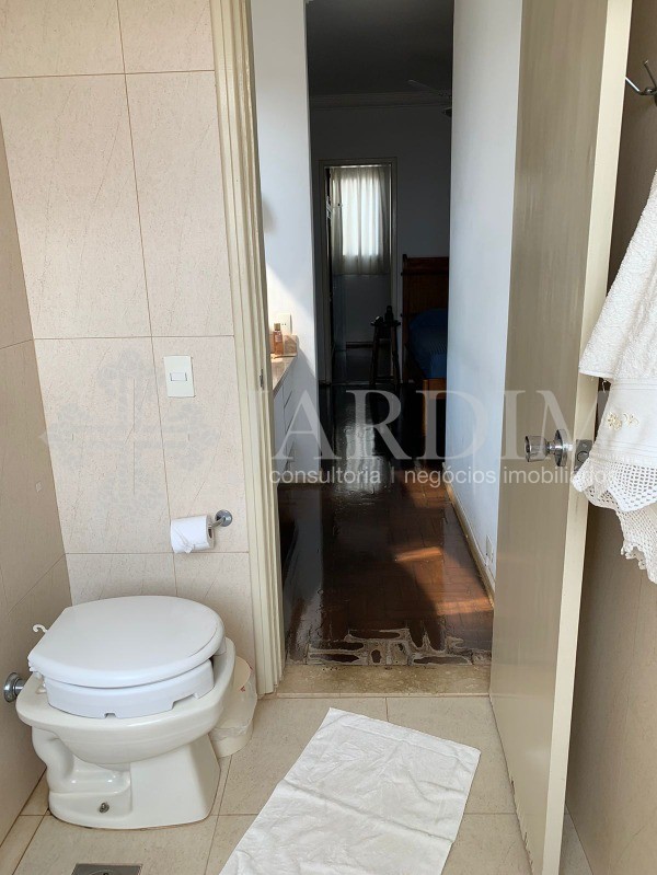 Apartamento à venda com 3 quartos, 157m² - Foto 15