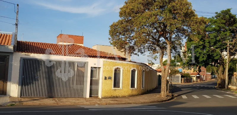 Casa à venda com 3 quartos, 390m² - Foto 2