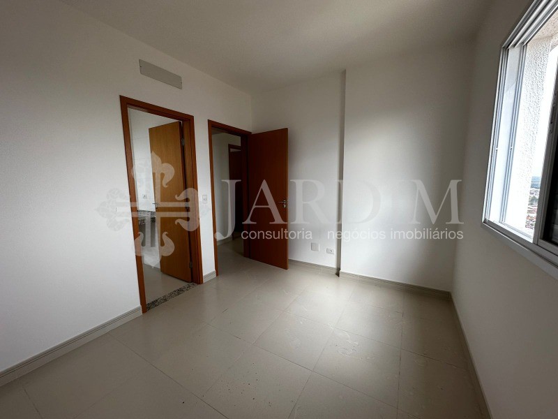 Apartamento à venda com 3 quartos, 86m² - Foto 18