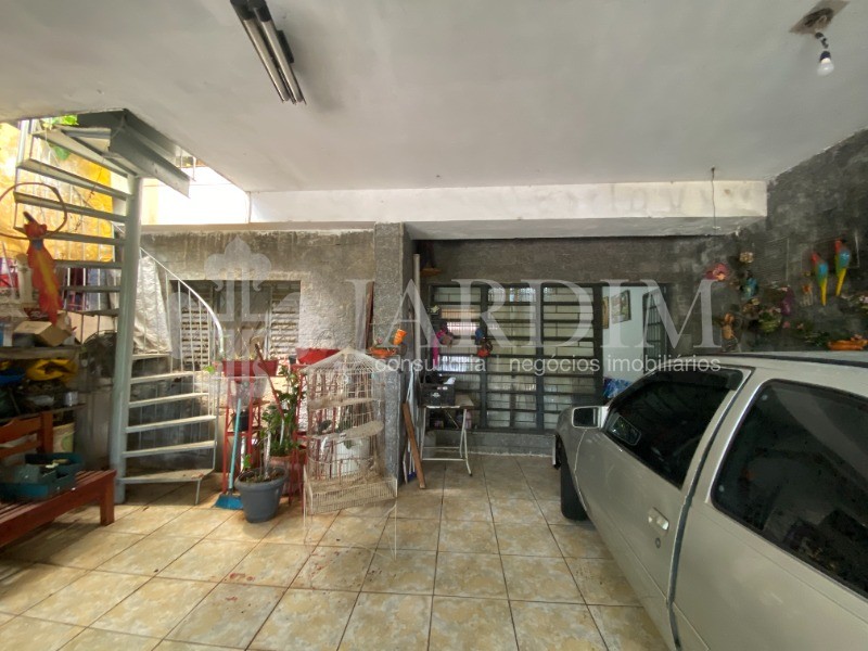 Casa à venda com 3 quartos, 260m² - Foto 2