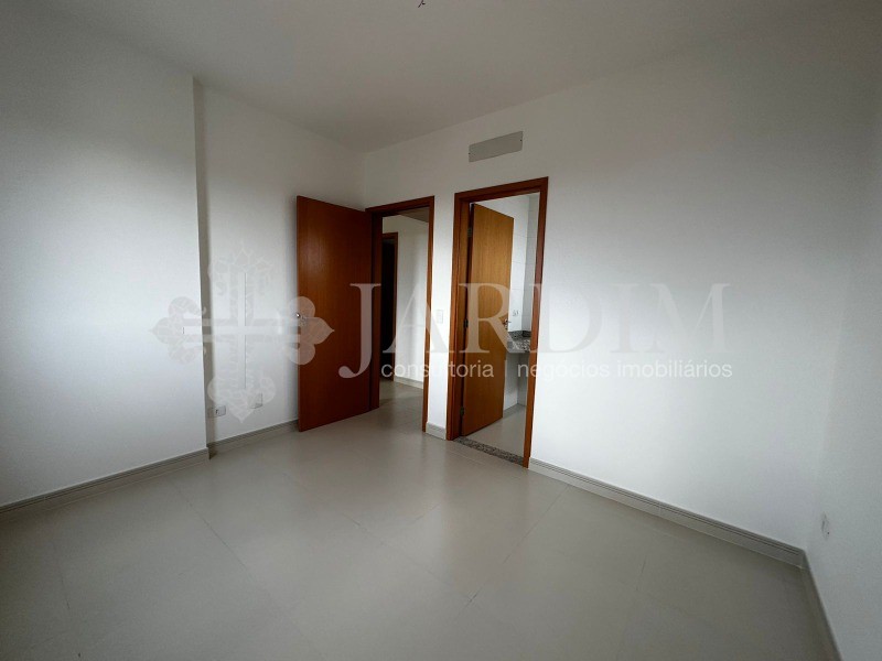 Apartamento à venda com 3 quartos, 86m² - Foto 17