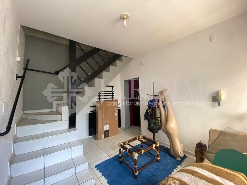 Casa à venda com 3 quartos, 260m² - Foto 32