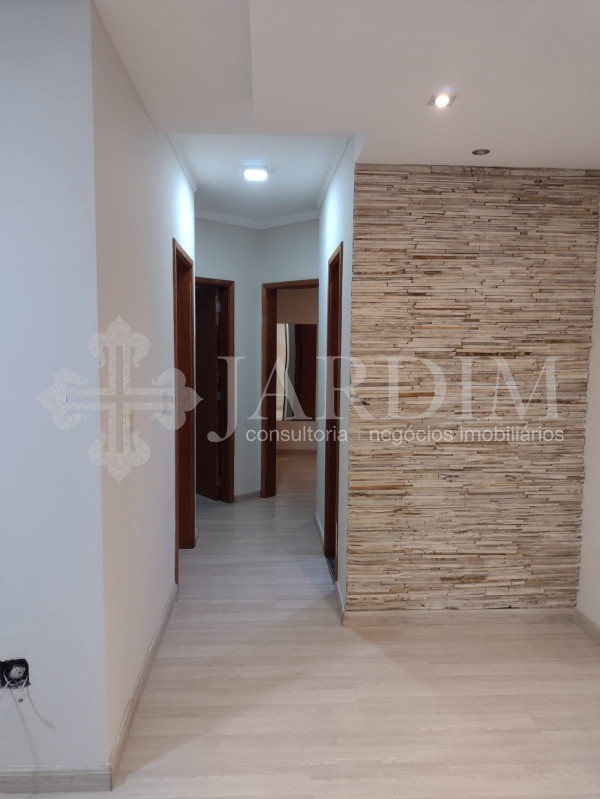 Apartamento à venda com 3 quartos, 73m² - Foto 2