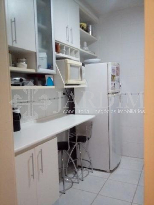 Apartamento à venda com 3 quartos, 73m² - Foto 9