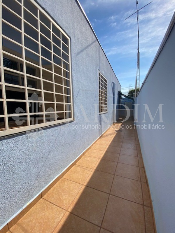 Casa à venda com 3 quartos, 250m² - Foto 20