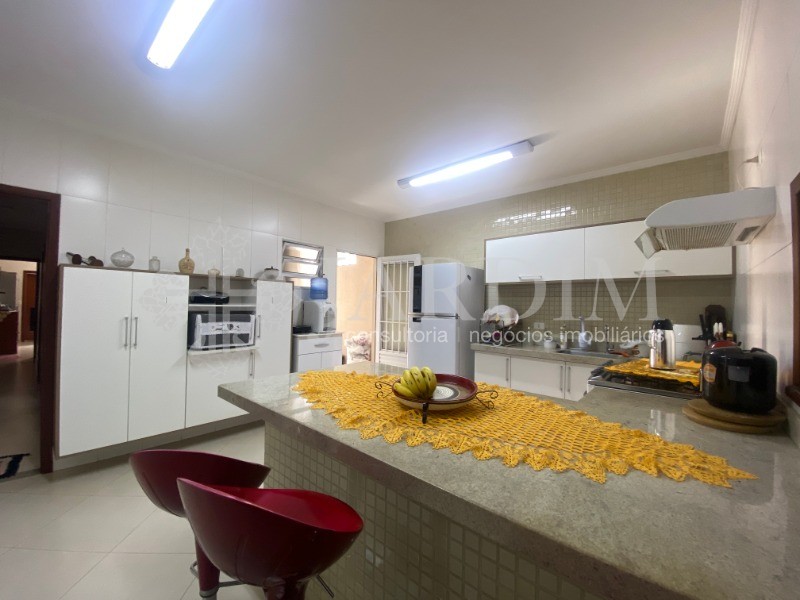 Casa à venda com 2 quartos, 150m² - Foto 12