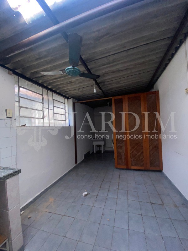 Casa à venda com 2 quartos, 250m² - Foto 24