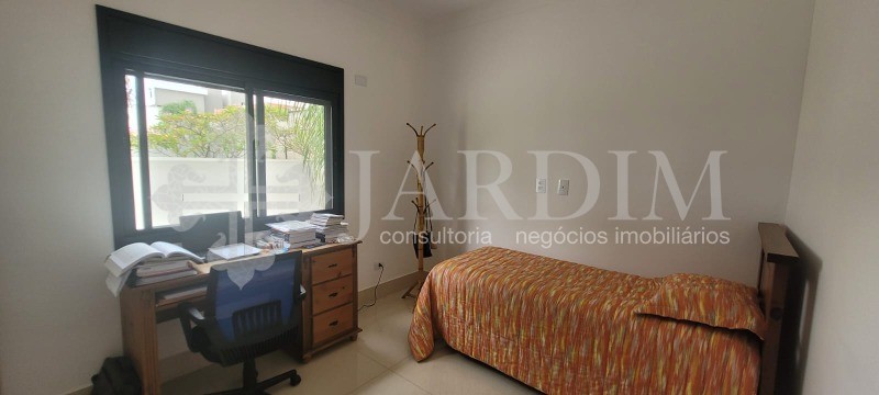 Casa de Condomínio à venda com 3 quartos, 240m² - Foto 24