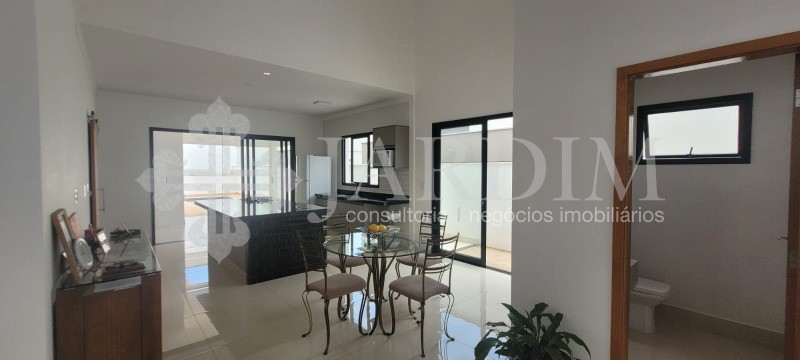 Casa de Condomínio à venda com 3 quartos, 240m² - Foto 8