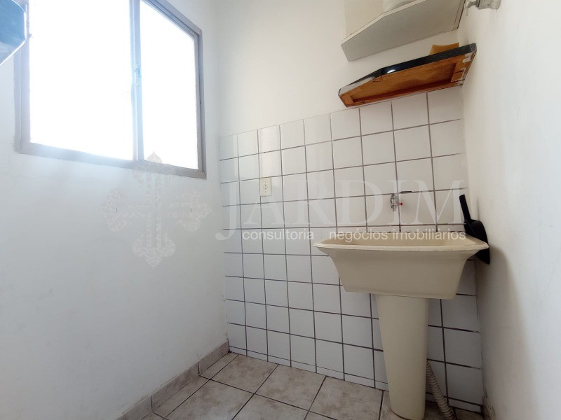 Apartamento à venda com 2 quartos, 42m² - Foto 13