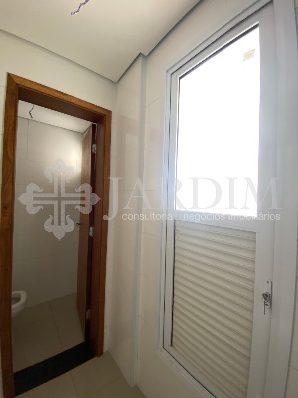 Apartamento à venda com 3 quartos, 116m² - Foto 18