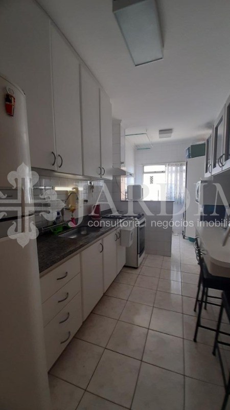 Apartamento à venda com 2 quartos, 74m² - Foto 9